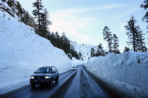 snow level sierra nevada today